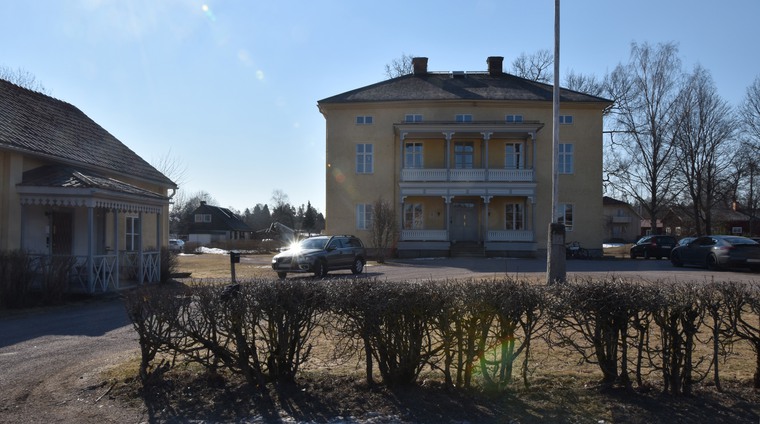 Manbyggnaden på Övermo gård, en ovanligt stor byggnad i Leksandsbygden.